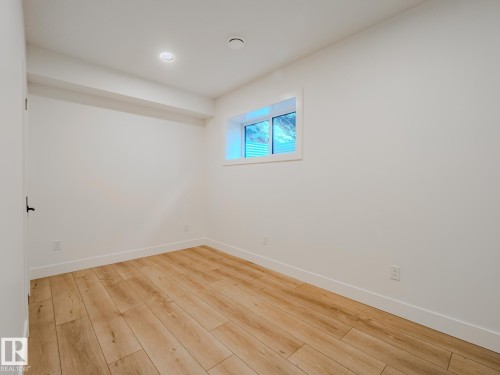 14315 98 Avenue Nw, Edmonton, AB 