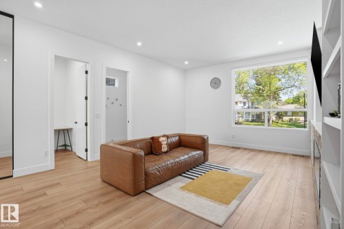 14315 98 Avenue Nw, Edmonton, AB 
