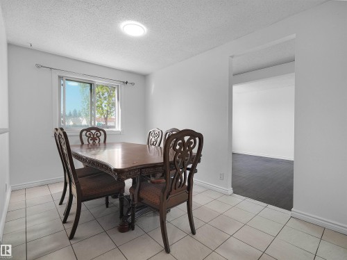 4827 17 Avenue, Edmonton, AB 
