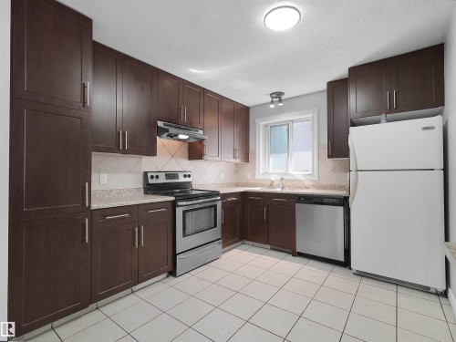 4827 17 Avenue, Edmonton, AB 