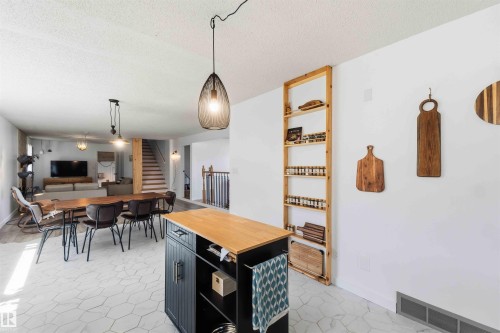 4335 53 Avenue, Tofield, AB - Indoor