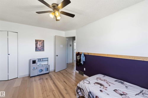 4335 53 Avenue, Tofield, AB - Indoor Photo Showing Bedroom