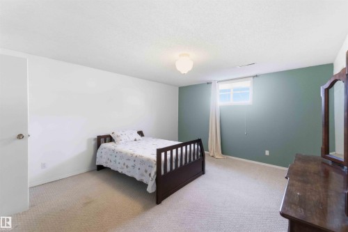 4335 53 Avenue, Tofield, AB - Indoor Photo Showing Bedroom