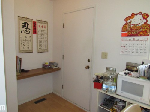2025 108 Street, Edmonton, AB - Indoor Photo Showing Other Room