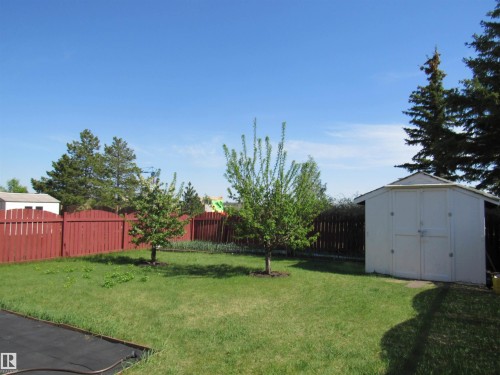 2025 108 Street, Edmonton, AB - Outdoor