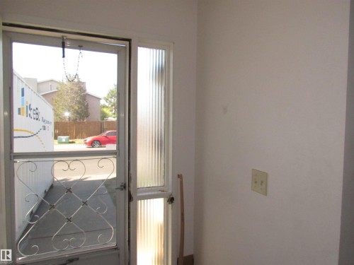 2025 108 Street, Edmonton, AB - Indoor Photo Showing Other Room