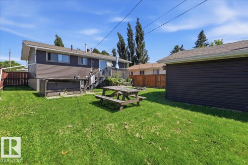 4507 46 Avenue, Wetaskiwin, AB 