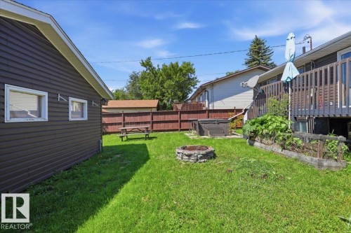 4507 46 Avenue, Wetaskiwin, AB - Outdoor With Deck Patio Veranda With Exterior