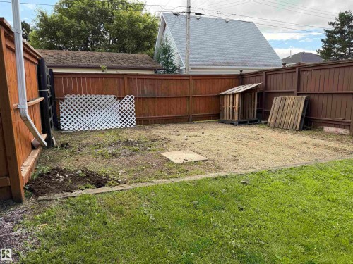 4507 46 Avenue, Wetaskiwin, AB - Outdoor With Deck Patio Veranda