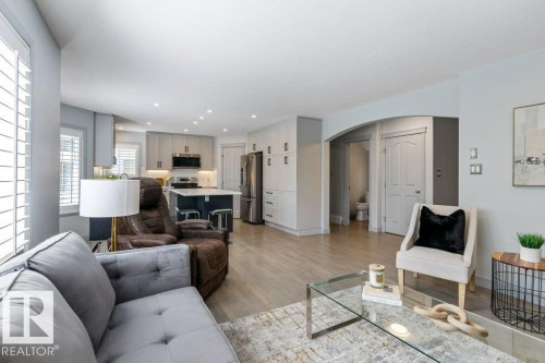 26 North Ridge Drive, St. Albert, AB - Indoor Photo Showing Living Room