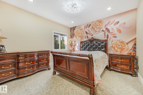 1511 68 Street Sw, Edmonton, AB - Indoor Photo Showing Bedroom