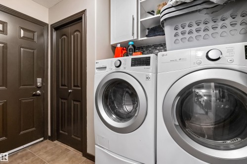12 Henderson Bay, Spruce Grove, AB - Indoor Photo Showing Laundry Room