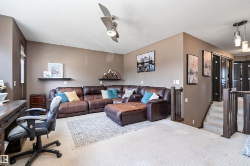 12 Henderson Bay, Spruce Grove, AB - Indoor Photo Showing Other Room