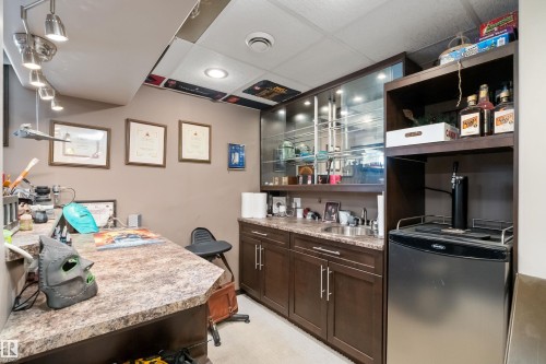 12 Henderson Bay, Spruce Grove, AB - Indoor