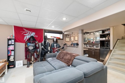 12 Henderson Bay, Spruce Grove, AB - Indoor