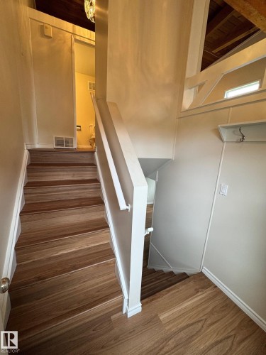 Hardwood flooring on stairs and landing areas - 482 Lee Ridge Road Nw, Edmonton, AB 