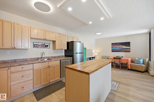 601 10125 109 Street, Edmonton, AB 