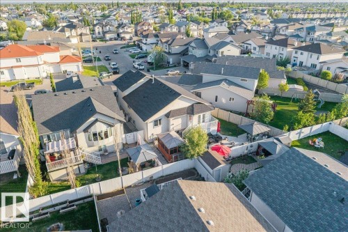 Aerial view of a residential neighborhood with numerous detached homes - 6050 164A Avenue, Edmonton, AB - Outdoor With View