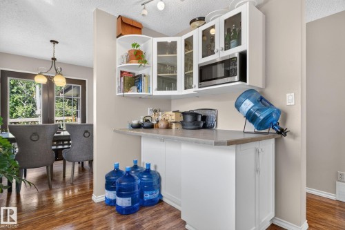 7819 22 Avenue, Edmonton, AB 