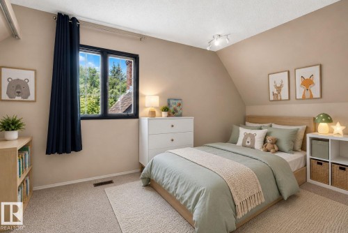 7819 22 Avenue, Edmonton, AB 