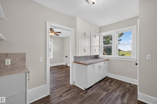 4904 49 Street, Vimy, AB 