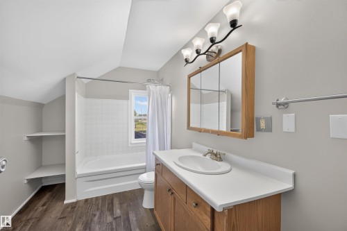 4904 49 Street, Vimy, AB 