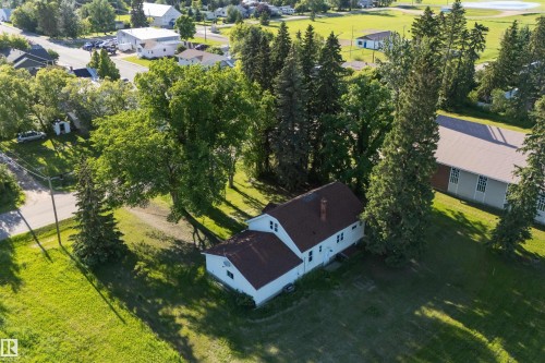 4904 49 Street, Vimy, AB 