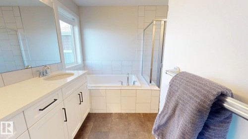 3805 Cherry Loop, Edmonton, AB 
