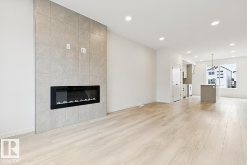 7524 Klapstein Link Link, Edmonton, AB 
