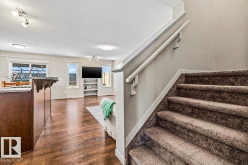 7281 Armour Crescent, Edmonton, AB 