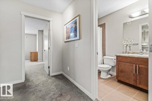 7281 Armour Crescent, Edmonton, AB 