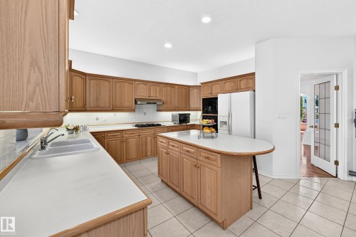8820 158 Avenue, Edmonton, AB 