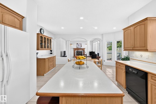 8820 158 Avenue, Edmonton, AB 