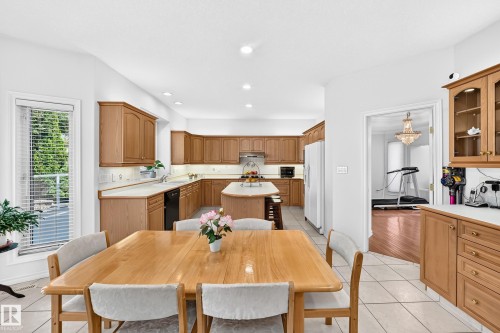 8820 158 Avenue, Edmonton, AB 