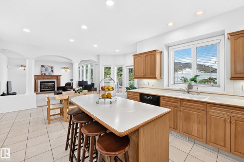 8820 158 Avenue, Edmonton, AB 