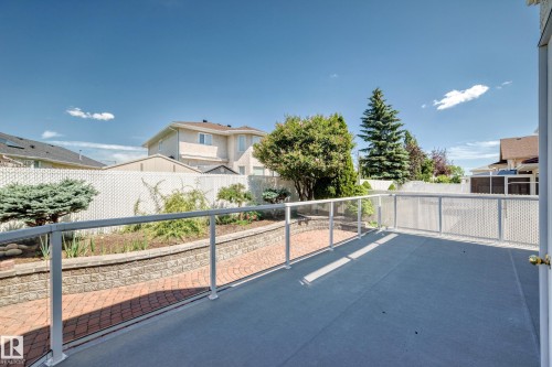 8820 158 Avenue, Edmonton, AB 