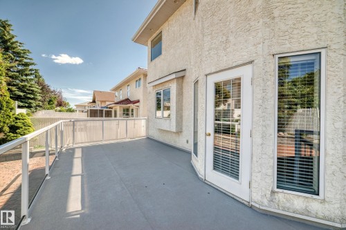 8820 158 Avenue, Edmonton, AB 