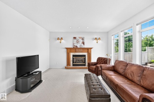 8820 158 Avenue, Edmonton, AB 