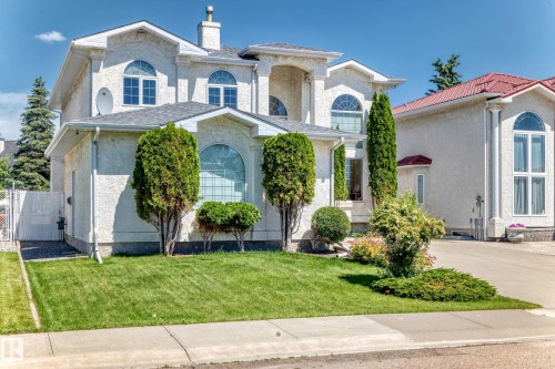 8820 158 Avenue, Edmonton, AB 