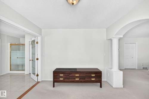 8820 158 Avenue, Edmonton, AB 