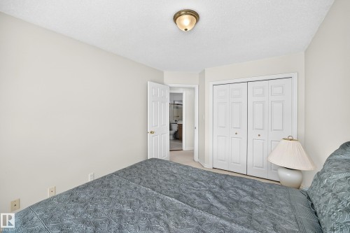 8820 158 Avenue, Edmonton, AB 