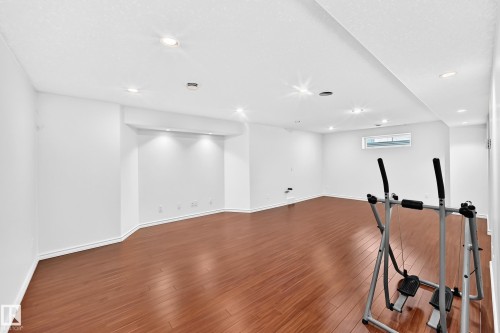 8820 158 Avenue, Edmonton, AB 