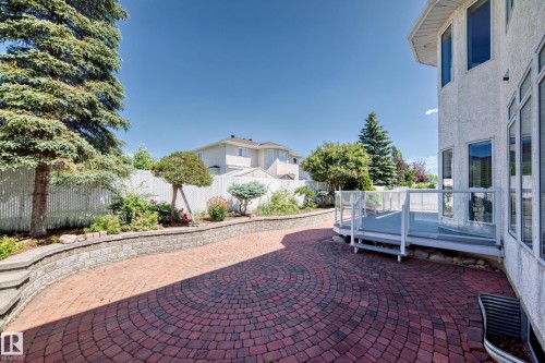 8820 158 Avenue, Edmonton, AB 