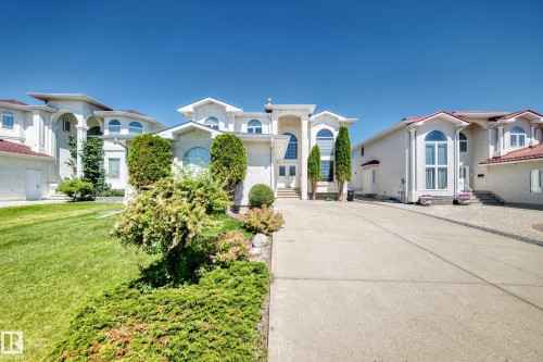 8820 158 Avenue, Edmonton, AB 