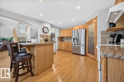 19043 49 Avenue, Edmonton, AB 