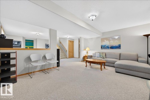 19043 49 Avenue, Edmonton, AB 