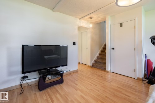 2309 Millbourne Road W, Edmonton, AB 