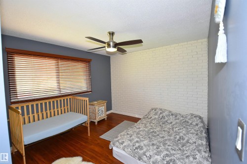58 Wilson Crescent, Sherwood Park, AB - Indoor Photo Showing Bedroom