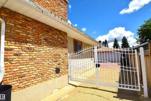 58 Wilson Crescent, Sherwood Park, AB - Outdoor