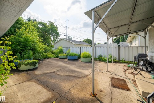 10627 43 Street, Edmonton, AB 